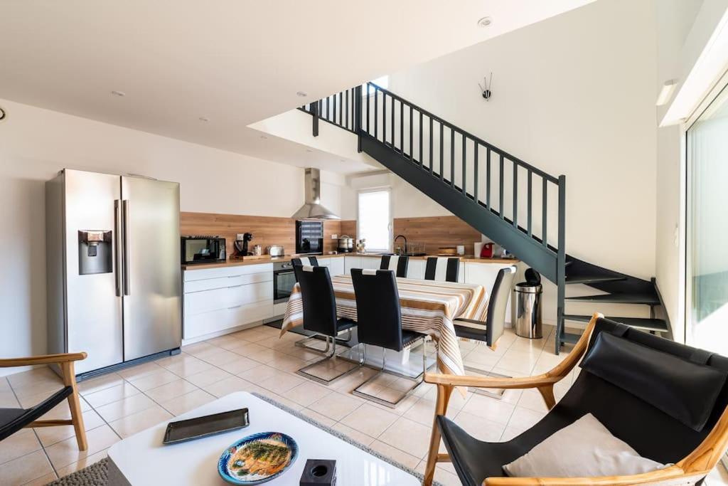Ravissante Maison 3* Avec Jacuzzi Proche Lac 比斯卡罗斯 外观 照片